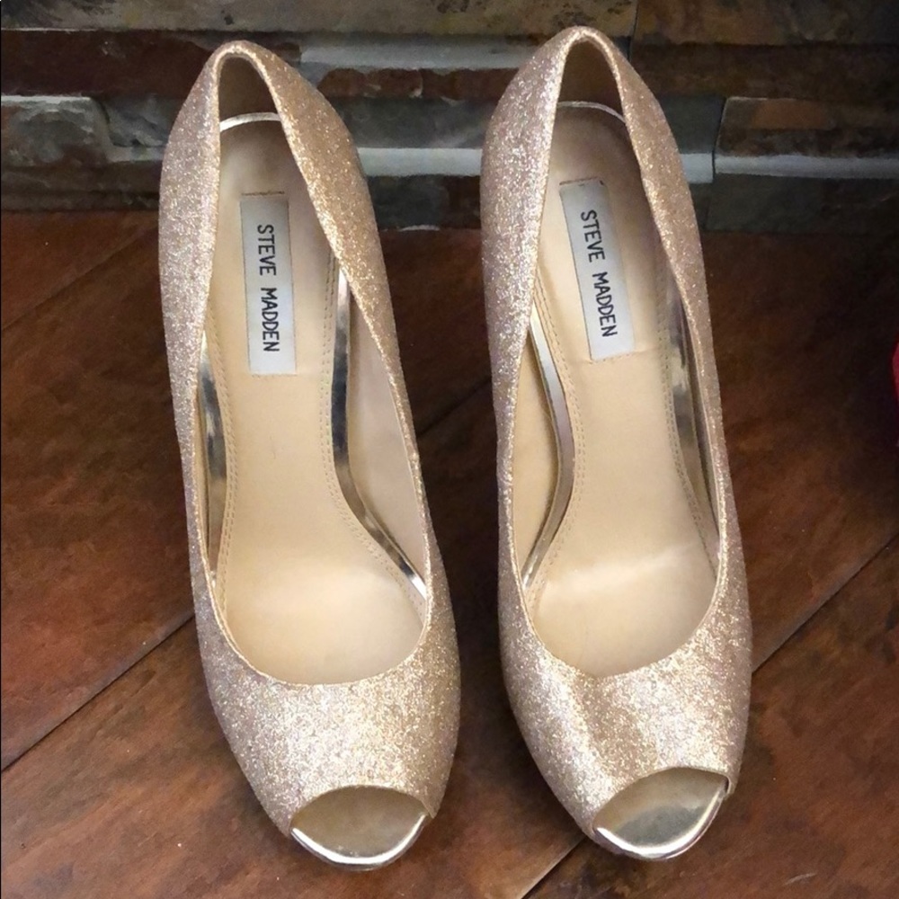 Gold Glitter High Heels